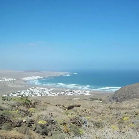 Sleeps 4 Wifi Famara