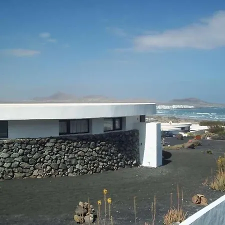 Sleeps 4 Wifi Ferienhaus *