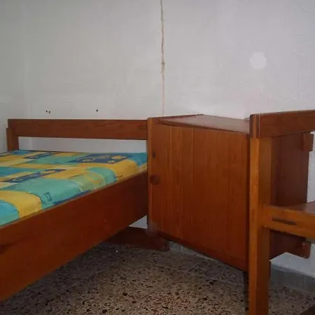 Sleeps 4 Wifi * Famara